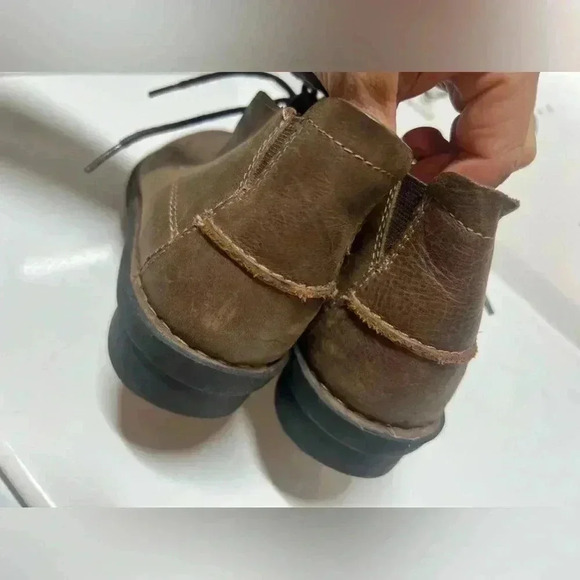 Clarks bendables upper Leather Ankle Boots Womans size 7.0 🤎brown color - Picture 4 of 13